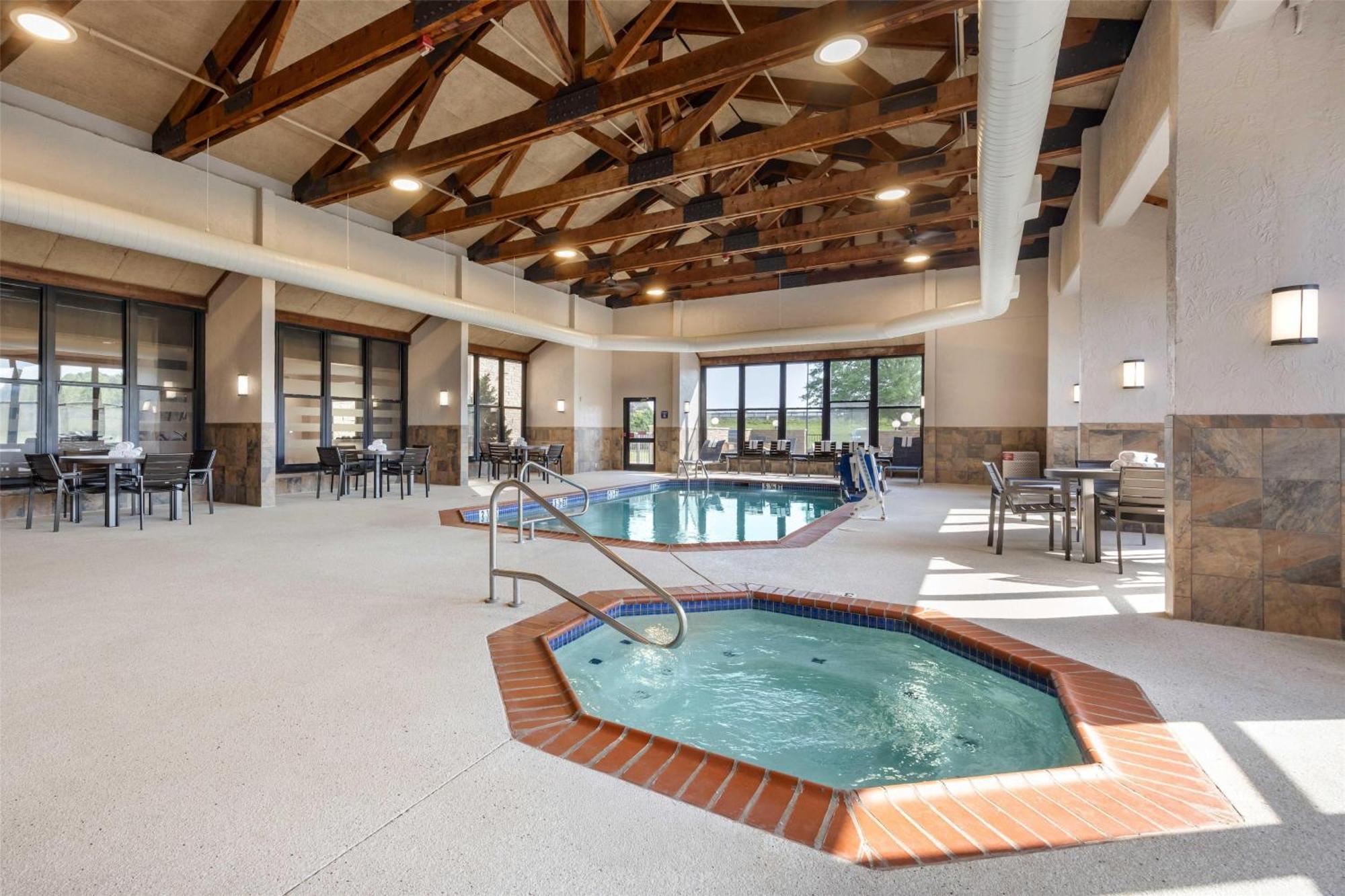 Drury Inn & Suites Paducah Bagian luar foto