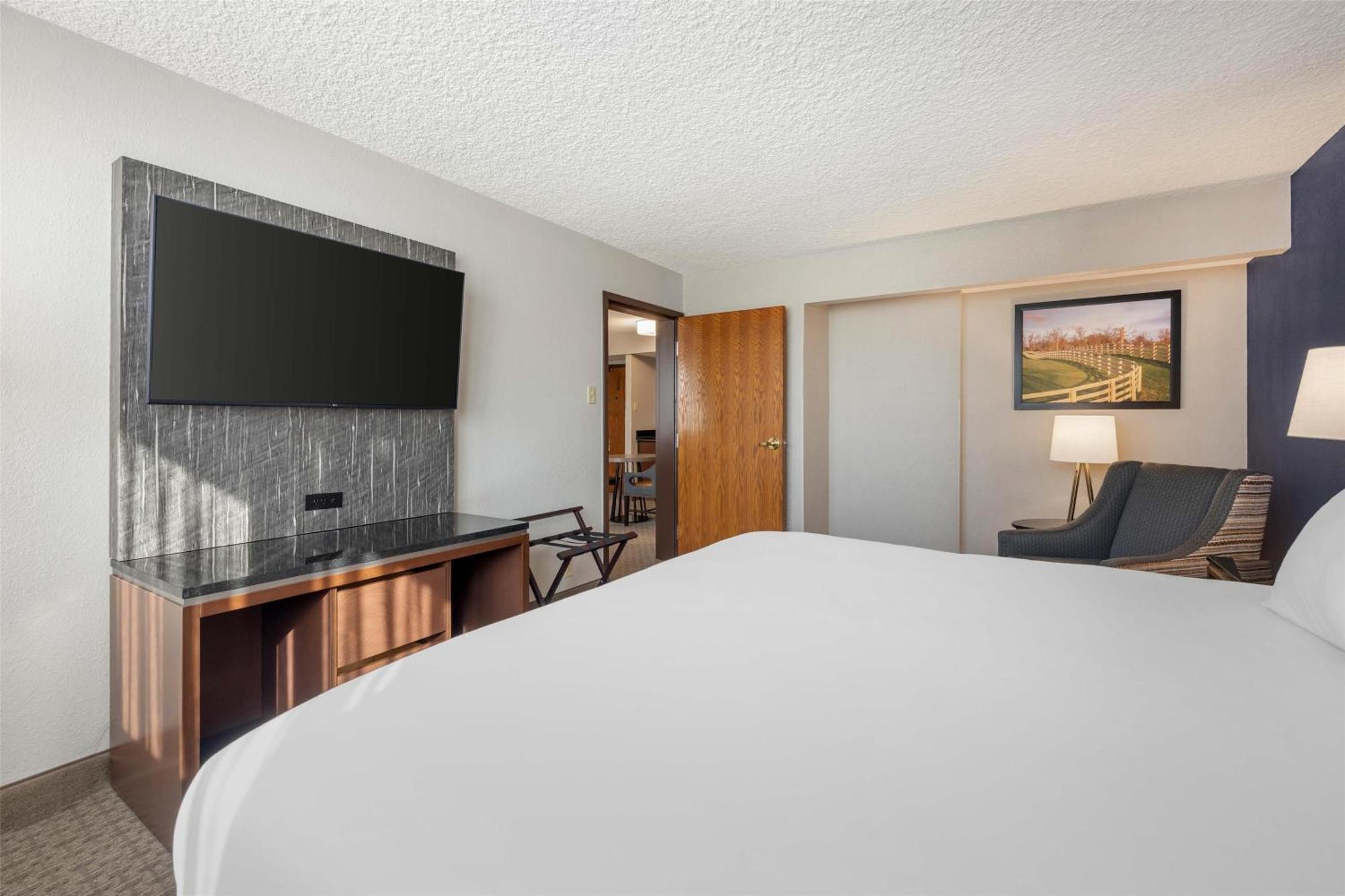 Drury Inn & Suites Paducah Bagian luar foto